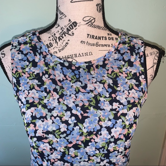 Tommy Hilfiger Floral Dress Size 10 NWT - Picture 3 of 16